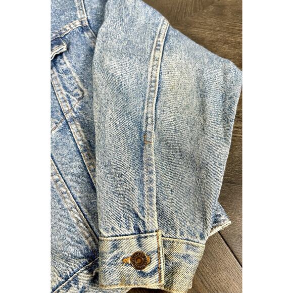 Vintage 90s Levis Blue Denim Trucker Jacket Distressed Men's Size M USA Made - Picture 3 of 15